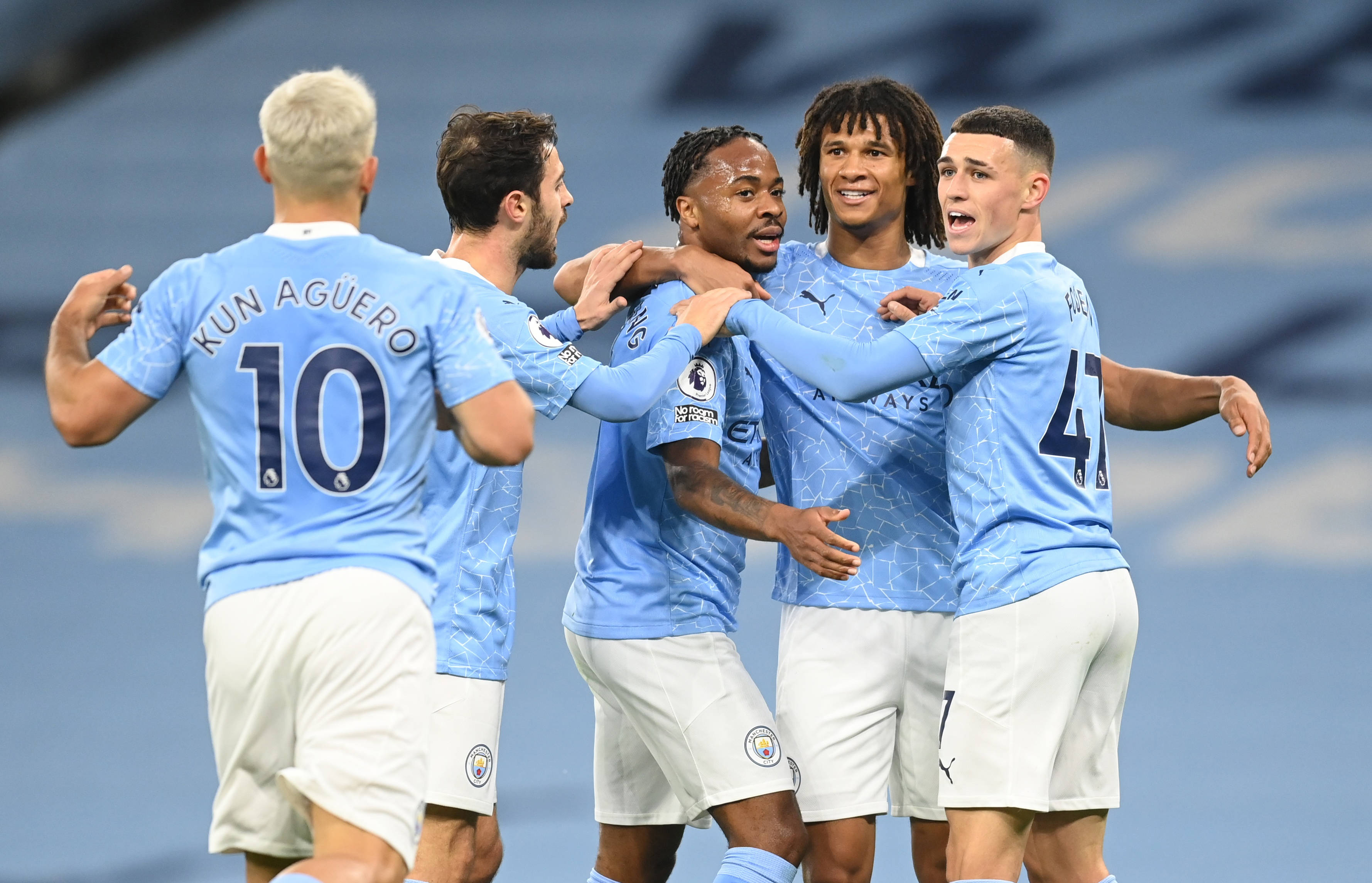 若本轮进球，卡尔将成为欧冠改制后连续3场破门最年轻球员（若本轮破门，卡尔将创欧冠改制后连续三场进球最年轻纪录）