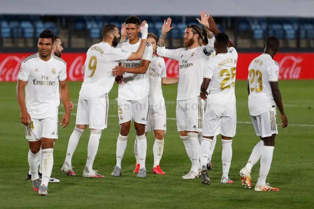 和黄潜方面起冲突，阿德耶米：我认为双方有互相挑衅的行为