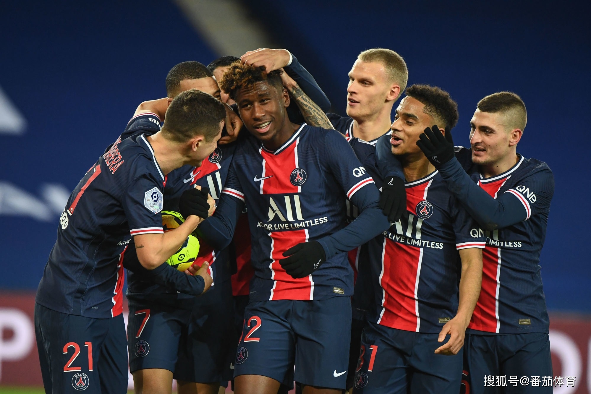 BBC：阿莫林、斯洛特与埃迪·豪为英超受网络辱骂最多主帅