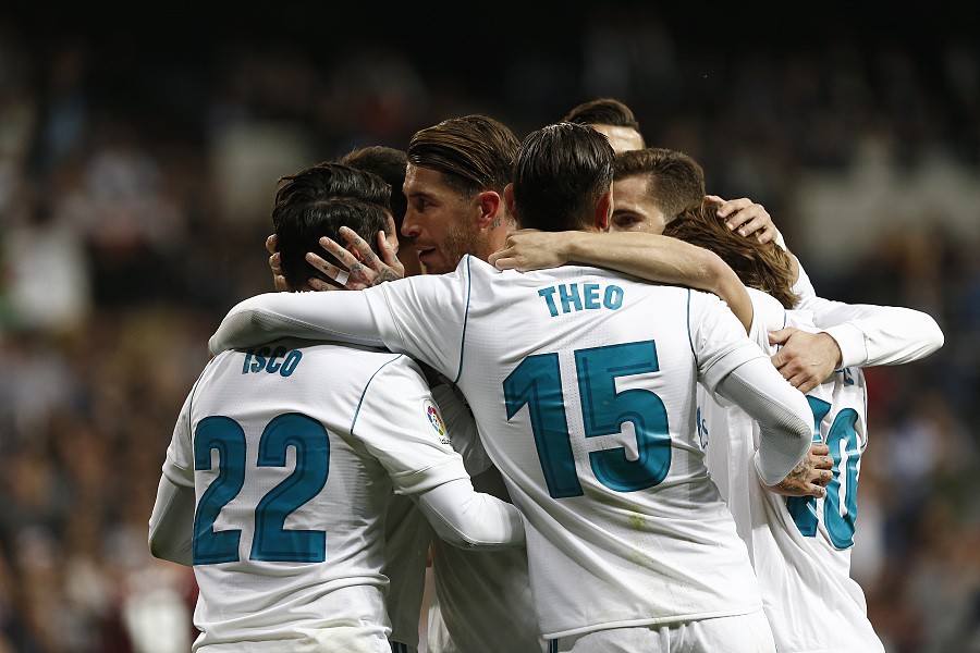 3C：骨上的钢板是我考虑退役原因之一；弗里克说表现好能抽烟