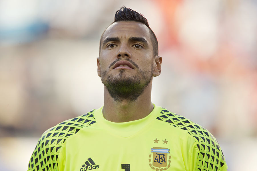 足球世界杯两队提前晋级，最后一轮无悬念