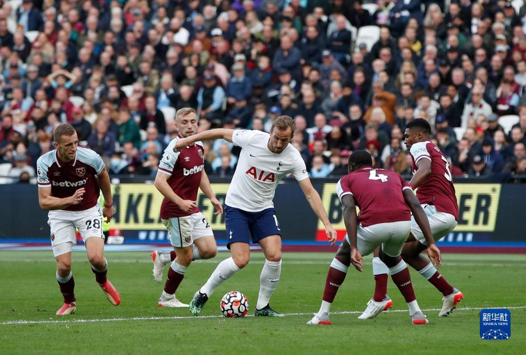 官方：AC米兰主帅阿莱格里当选意甲11月最佳教练（AC米兰官宣：主帅阿莱格里荣膺意甲11月最佳教练）